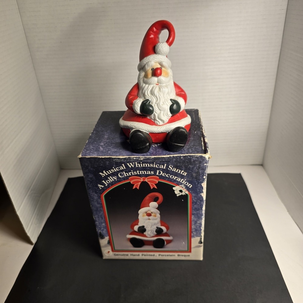 Santa Claus Music Box Plays Here Comes Santa Claus With Original Box Vintage EUC